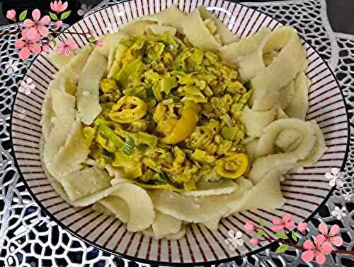 Tagliatelles aux Fruits de mer et Poireaux au Curry