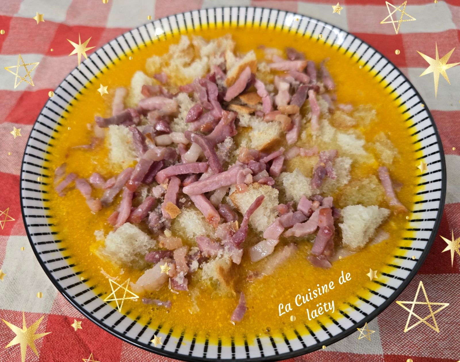 Velouté de Potimarron au Fromage et bacon accompagné de ses croûtons de Pain