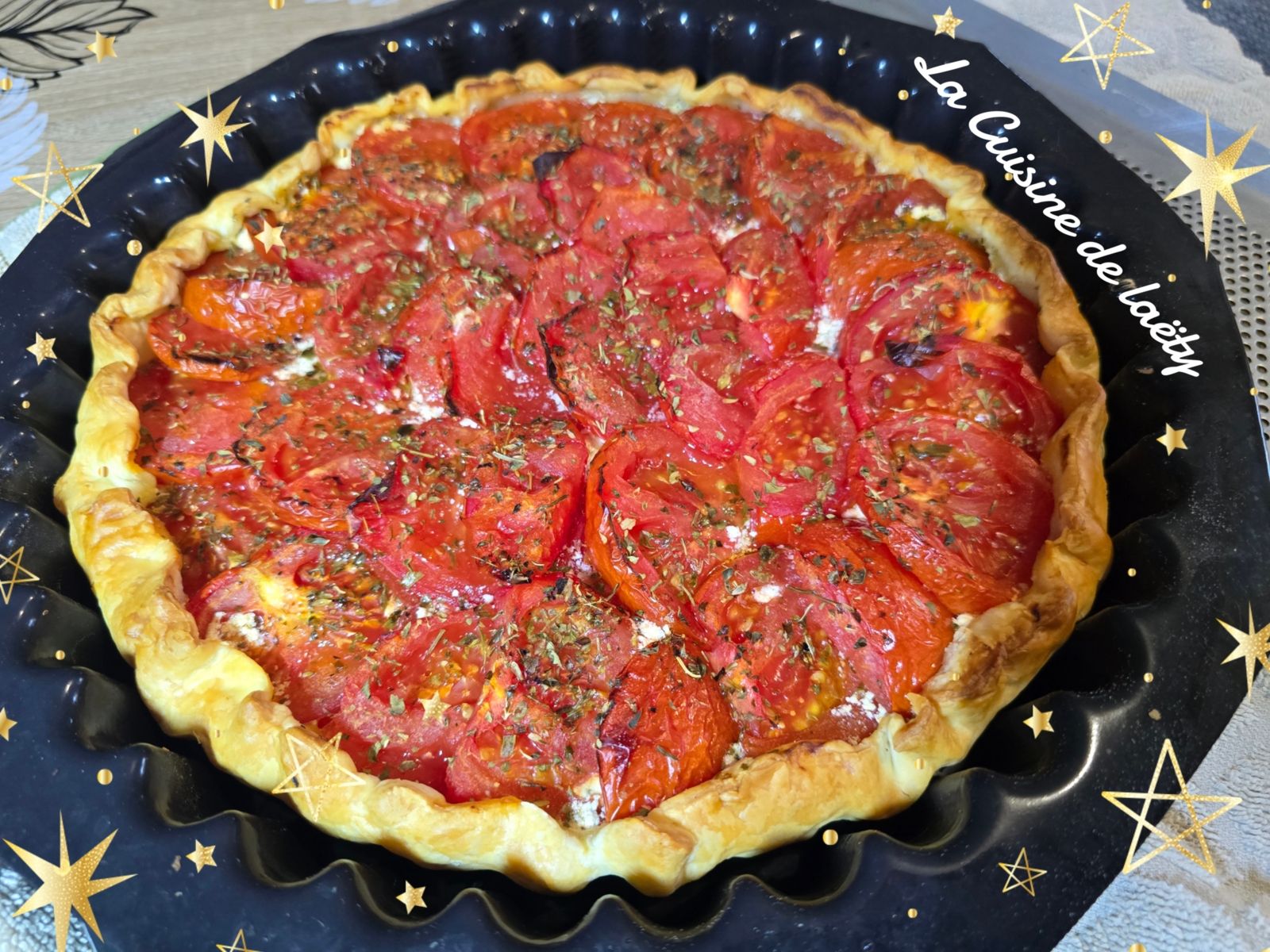 Tarte à la Tomates et fromage Ail et Fine Herbes