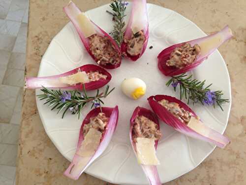 Apéritif léger à l'endive