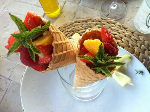 SALADE DE FRUITS FRAÎCHE en CORNET