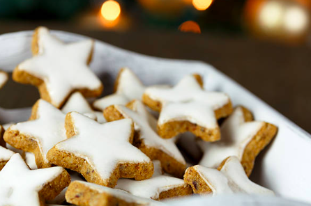 Sablés de Noël à la cannelle (zimtsterne)