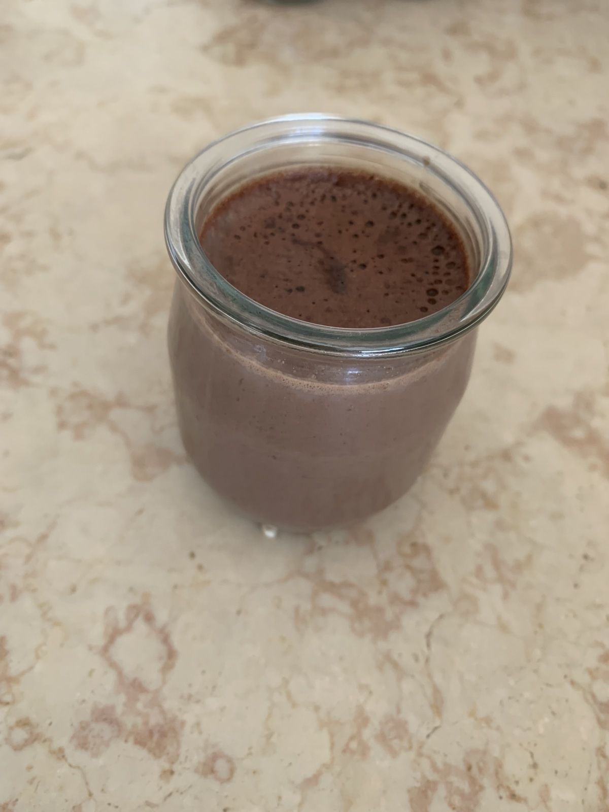 Crème au chocolat et au lait de chèvre