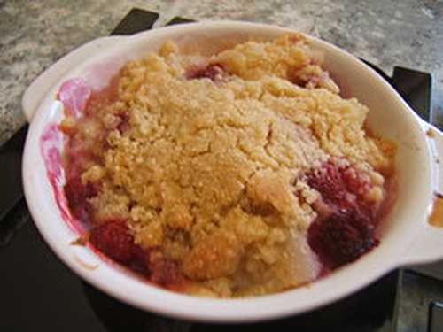 Recette - Crumble poire-framboise-chocolat blanc