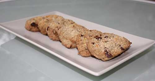 Biscuits à la farine de sarrasin au chocolat et aux pistaches