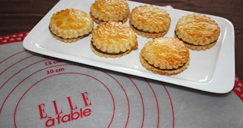 Biscuits fourrés au chocolat