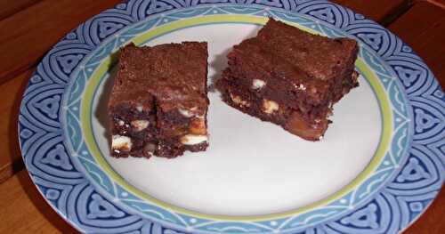 Brownies aux caramels beurre salé - chocolat blanc - noix