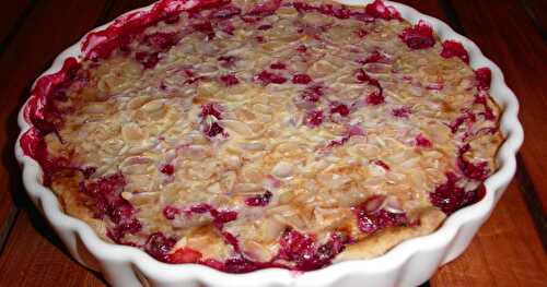 Clafoutis aux framboises et aux groseilles