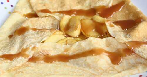 Crêpes aux pommes et caramel au beurre salé