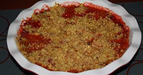 Crumble  fraises-rhubarbe