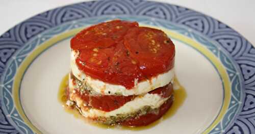 Mille-feuilles tomates confites/mozzarelle/pistou