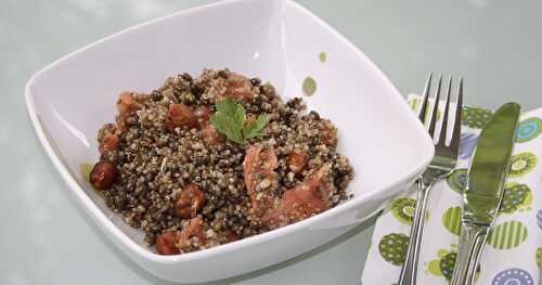 Salade de quinoa  aux lentilles vertes et à la truite fumée