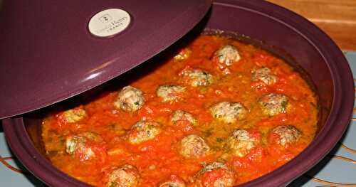 Tajine de boulettes à la sauce tomate