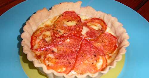 Tartelettes au Saint-Nectaire et à la tomate