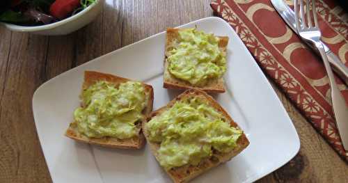 Barquettes de ciabatta, courgette et cheddar 