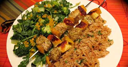 Brochettes de poulet au fromage halloumi