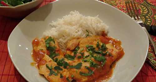 Escalopes de poulet, sauce express à la pâte de cari 