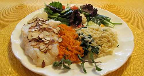Filet de flétan aux amandes + Salade de carottes au gingembre