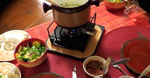 Fondue thaïlandaise aux crevettes et aux pétoncles 