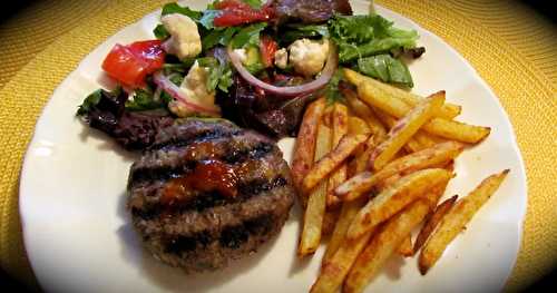 Galettes d’agneau à la turque + Frites au four maison