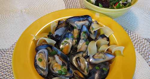 Moules à la crème de pastis +