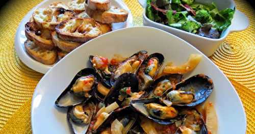 Moules au fenouil, à l’aubergine grillée et aux tomates italiennes