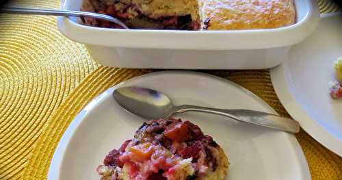 Pouding gourmand aux nectarines et aux fraises