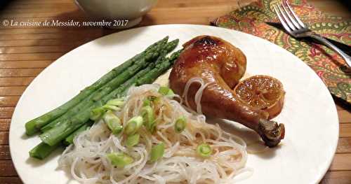 Poulet entier laqué à la japonaise 