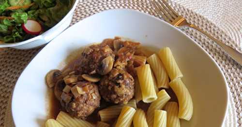 Ragoût de boulettes épicées aux trois viandes 