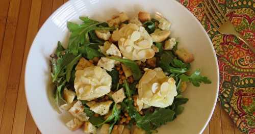 Chèvre chaud et salade de pomme aux croûtons + 