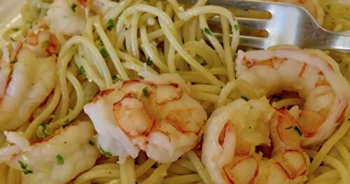 Spaghetti aux crevettes et au pesto