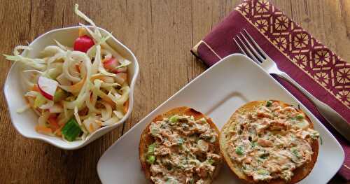 Tartines de sockeye sur petits pains-croissants + 