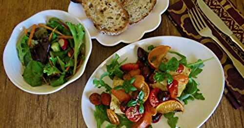 Pavés de tofu au goût de feta à la tombée de tomates + 