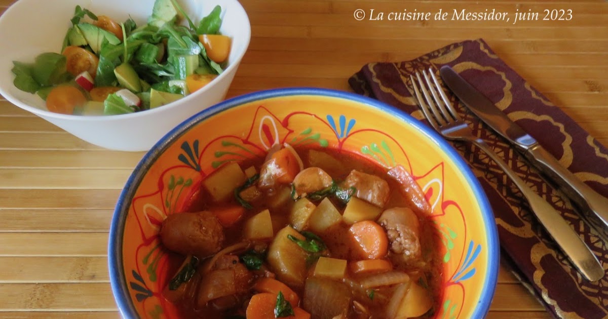 Vacances en cuisine 18 - Saucisses de Toulouse au vin rouge + 