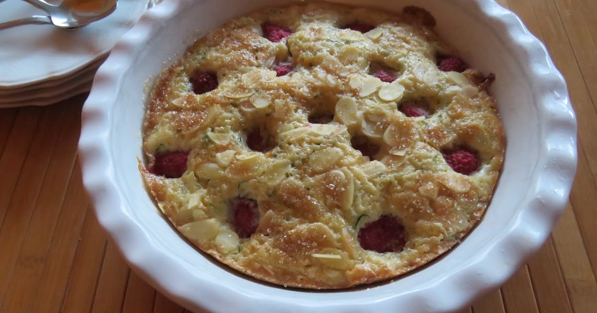 V 51- Tarte paresseuse à la courgette, aux framboises et au chocolat blanc