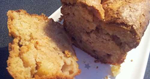 Cake aux pommes, au fromage blanc, au sirop d'érable et sans oeufs