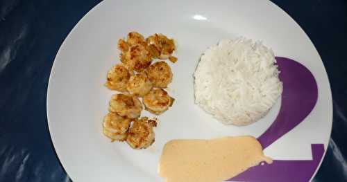 Crevettes à l'ail avec une sauce à la crème fraîche