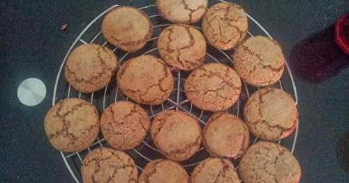 Macarons craquelés au chocolat