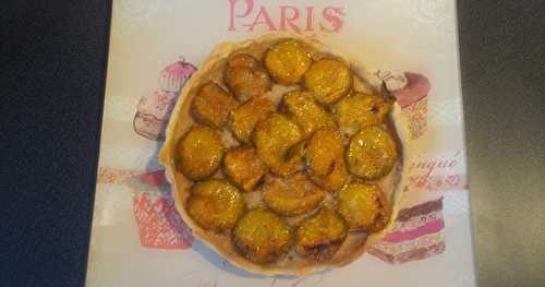 Petite tarte aux reines-claudes