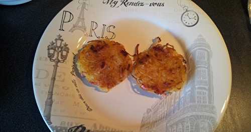 Petites galettes de pommes de terre râpées aux lardons