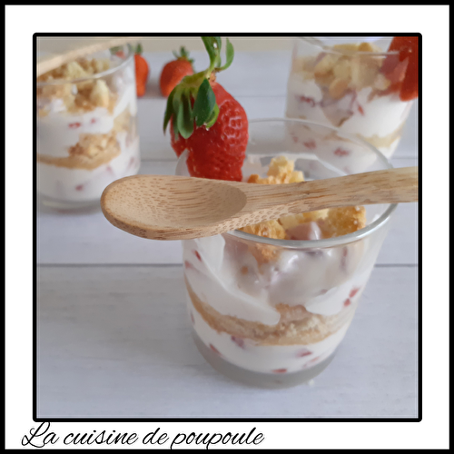 Verrine de fromage blanc et fraise