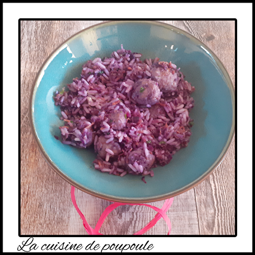 Choux rouge au riz et saucisses