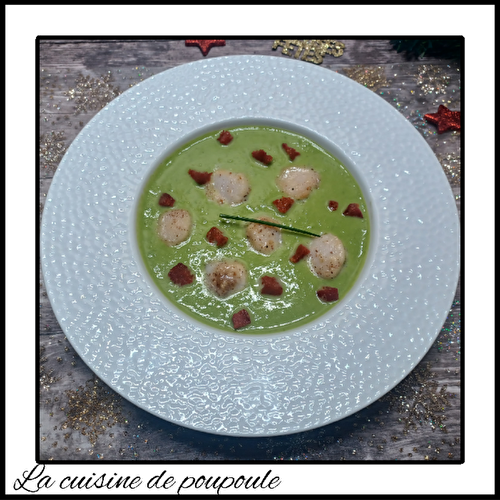 Saint -Jacques en croûte de noisette sur velouté de petits pois aux pépites de chorizo