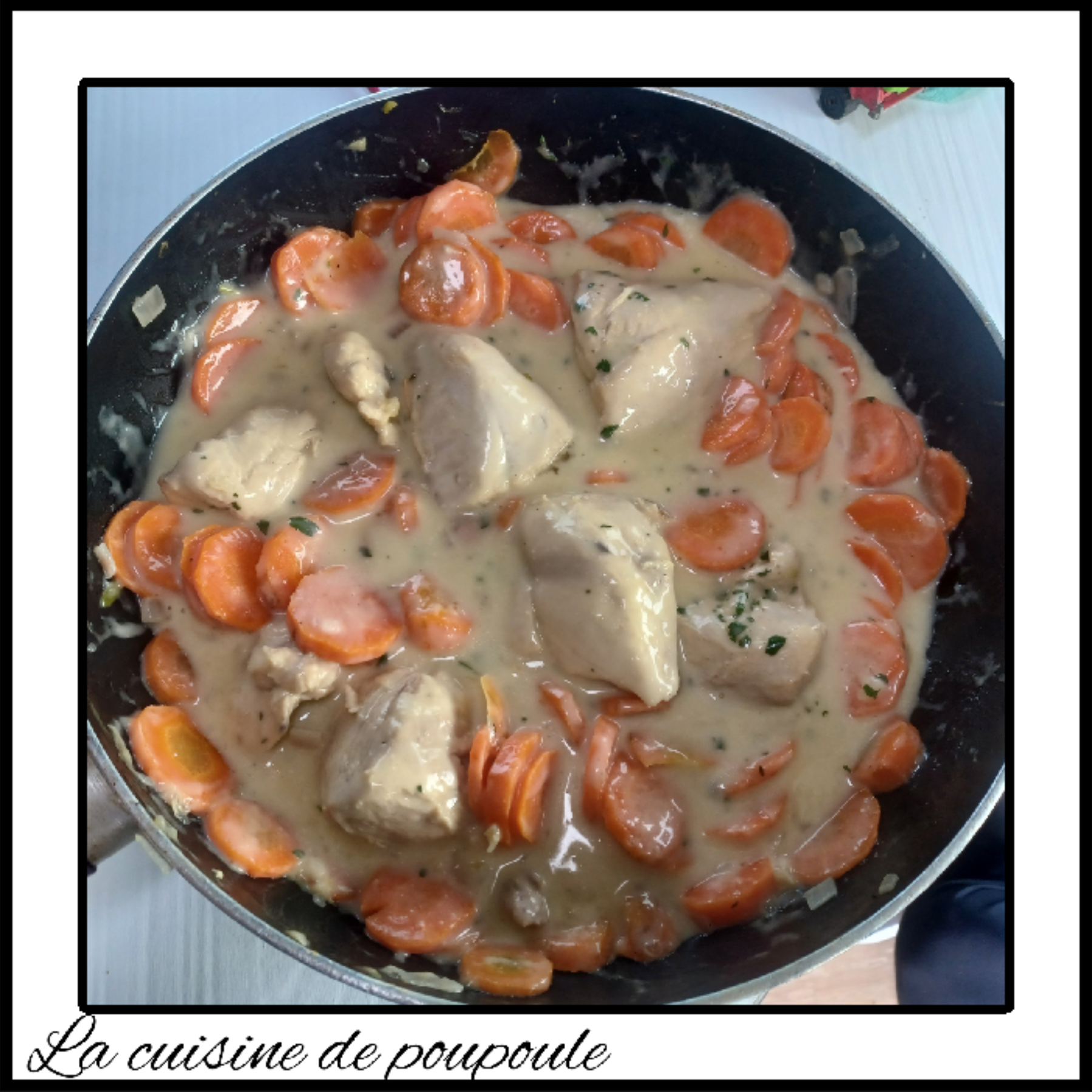 Filet de poulet aux carottes, sauce poulette