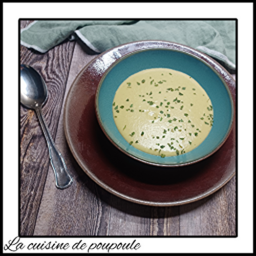 Velouté de brocolis et lentilles corail au lait de coco