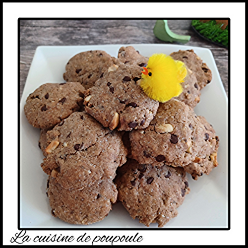 Cookies à la farine de petit épeautre, cacahuètes et chocolat au lait