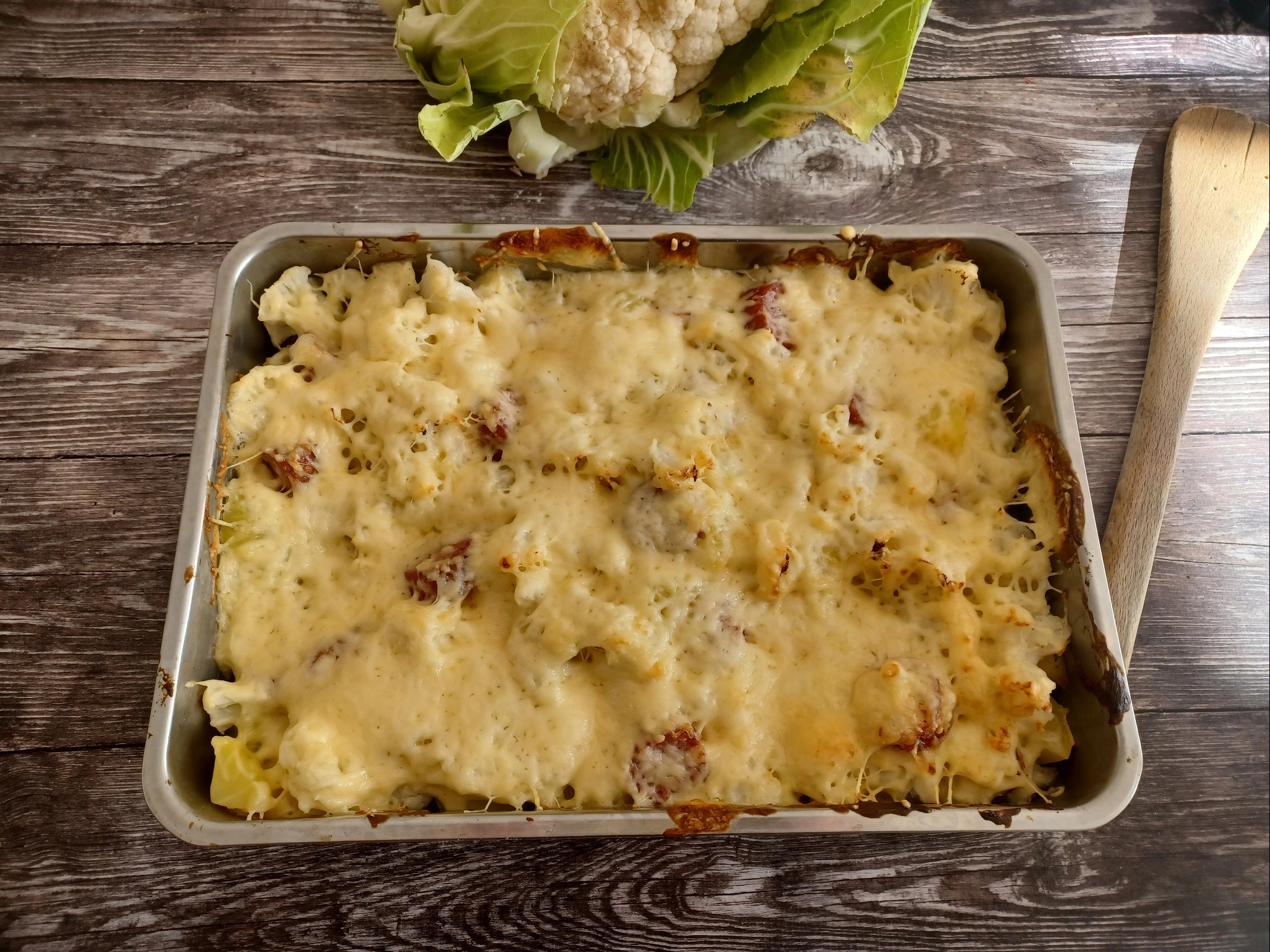 Gratin de chou-fleur à la saucisse fumée