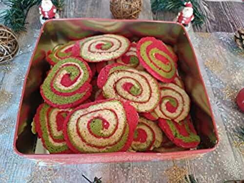 Biscuits aux couleurs de noël en spirale