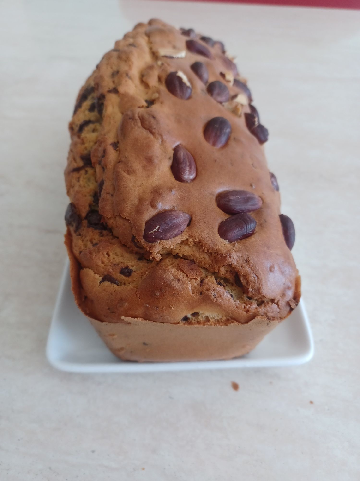 Cake au chocolat, beurre de cacahuète et noix