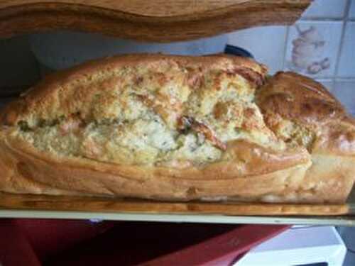 CAKE AU SAUMON ET CIBOULETTE